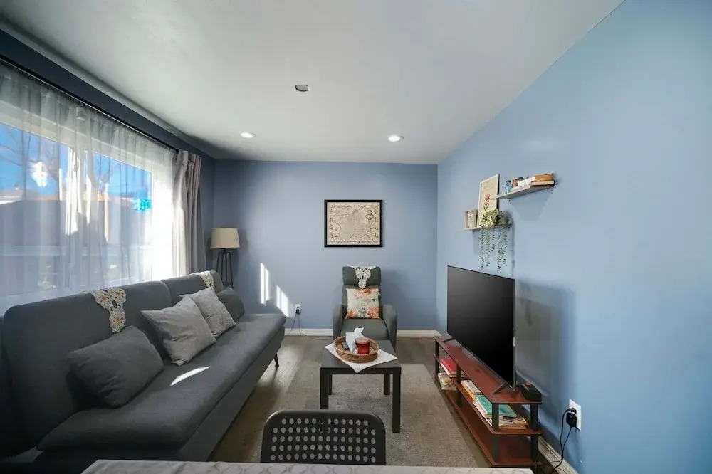 Cozy Comfy Palace In Queens 2 Bedroom Home