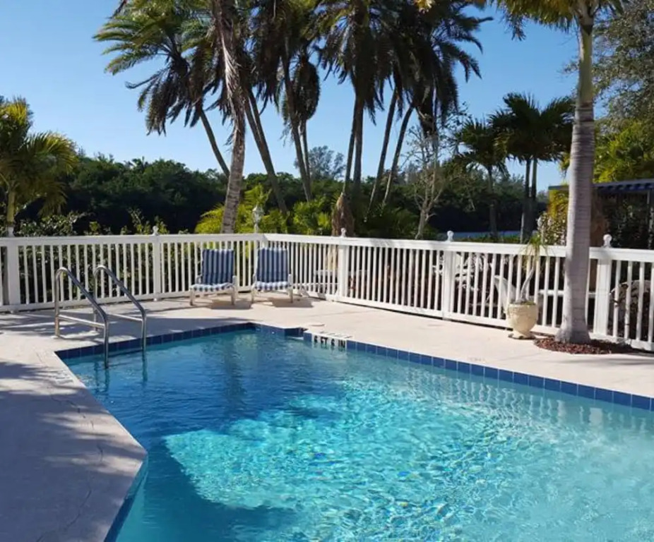 Siesta Key Bungalows