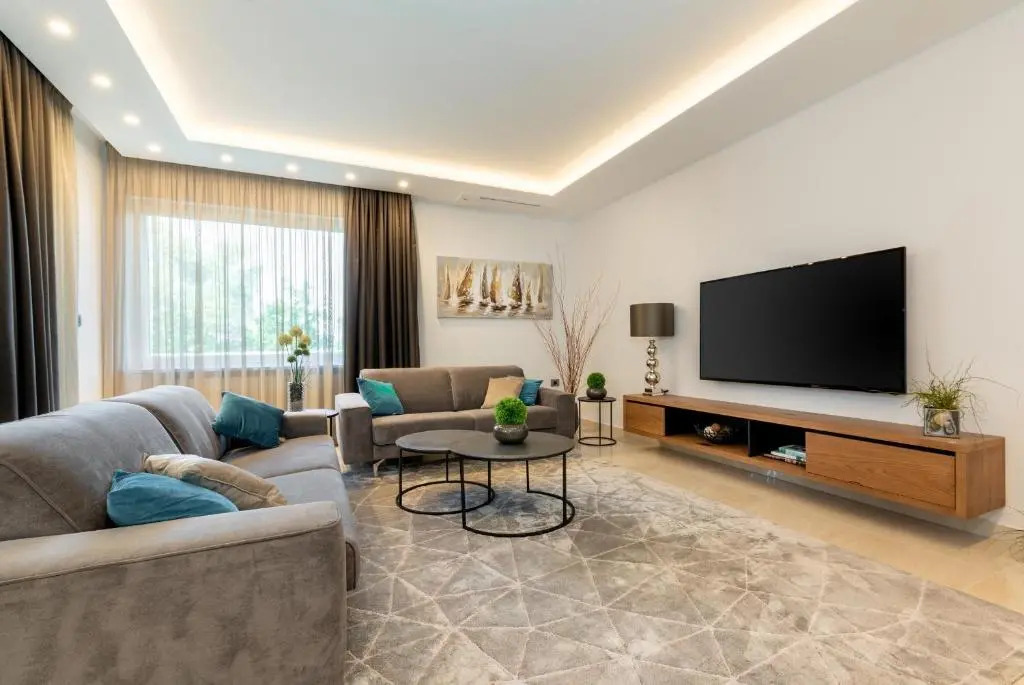 Luxurious Villa Laurea near Labin with Pool, Sauna & Sea View