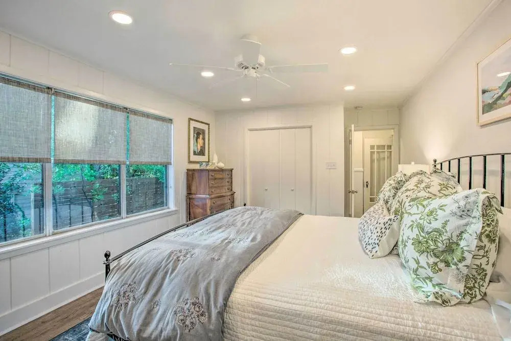 Newly Updated & Charming Azalea District Home
