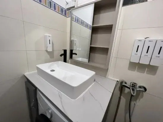 Qinghai Bay Scenic Apartment