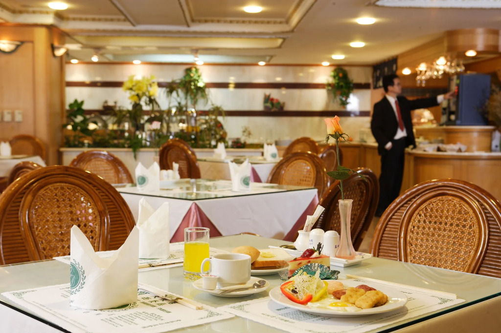 Kingdom Hotel