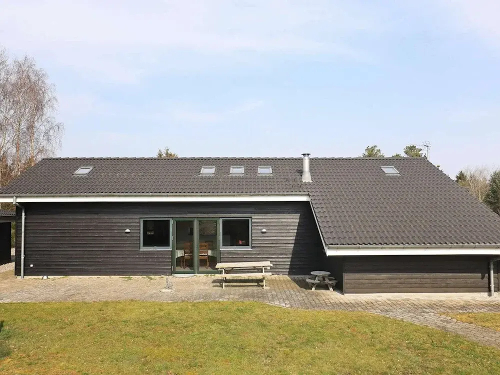 12 Person Holiday Home in Hals-by Traum