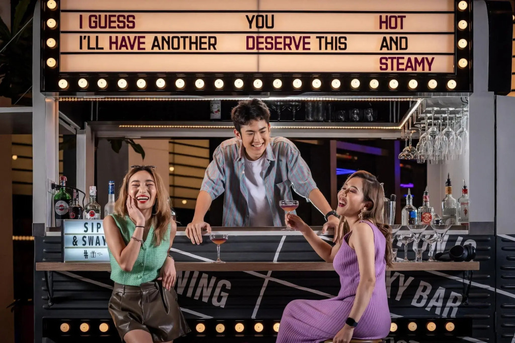 Moxy Bangkok Ratchaprasong