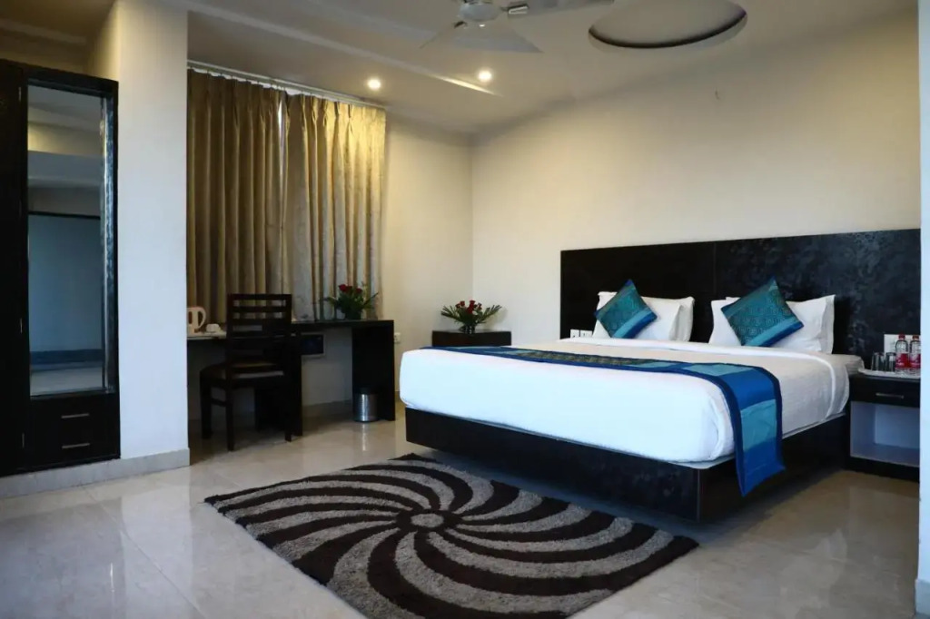 Hotel Om Palace,Ajmer Road,Jaipur