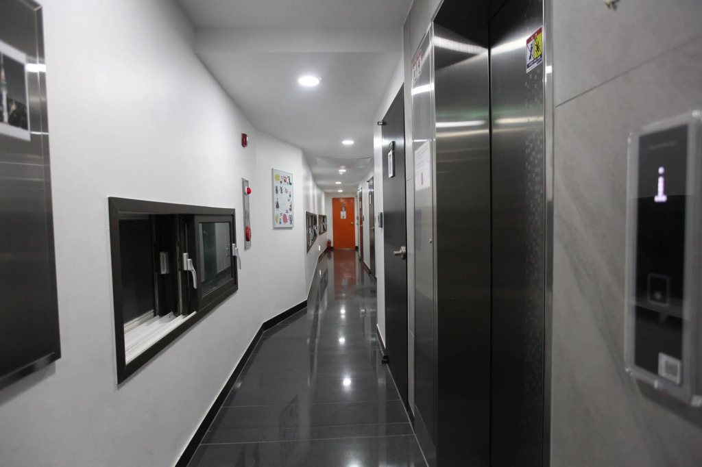 Myeongdong Artmonstay
