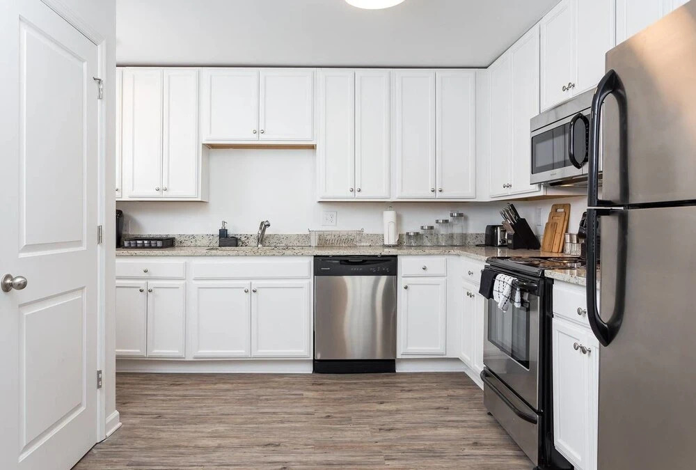 8 BRs Comprised of 4 2BR Suites by Domio