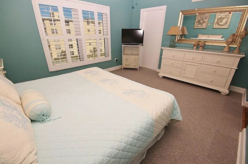 Sea Coast Gardens III 408 Apartment 2