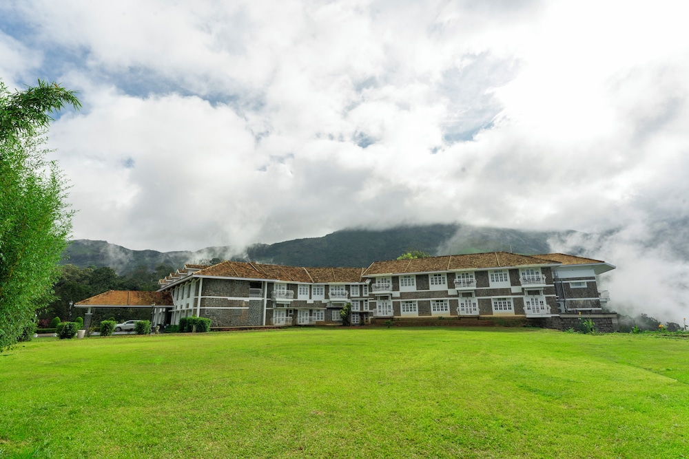 Le Montfort Resort