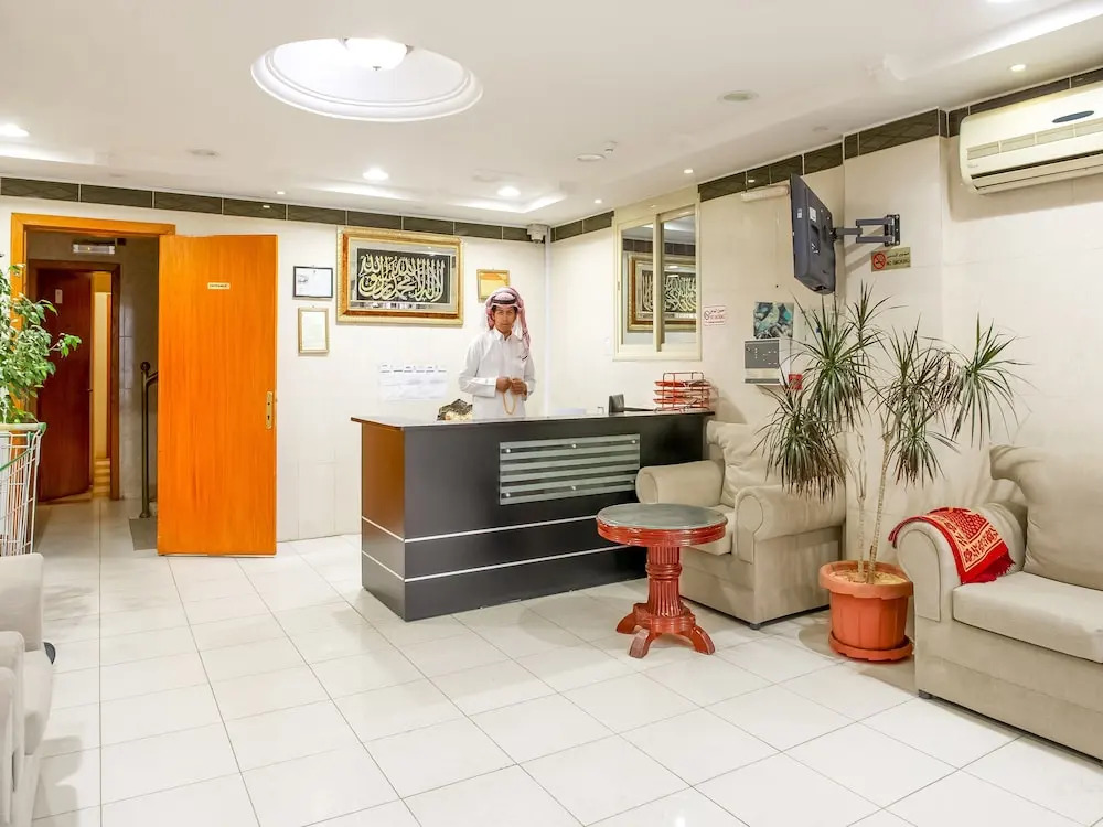 OYO 492 Rose Plaza For Housing Units