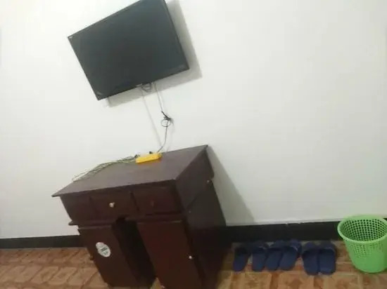 Bomi Zhenzhen Family Guest House