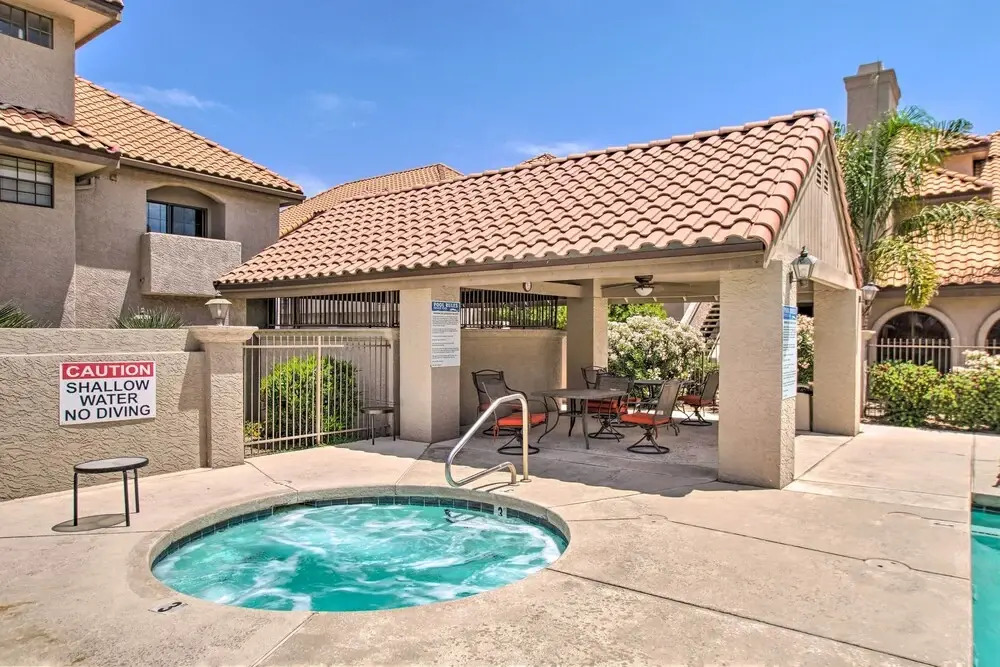 Walk to Park: Scottsdale Condo w/ Community Pool!