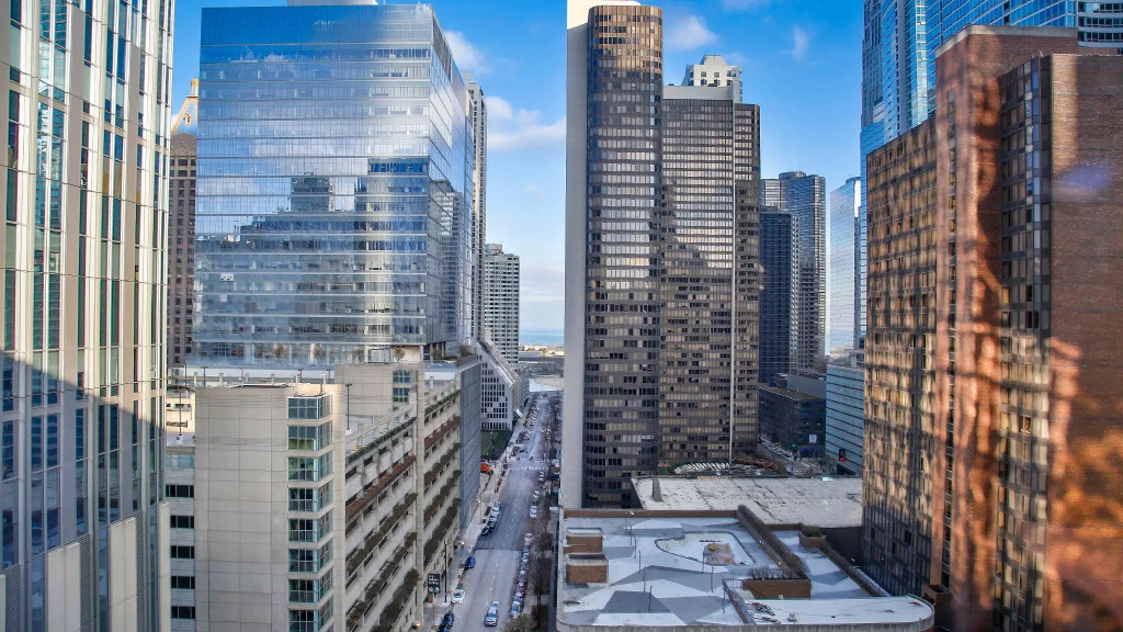 Aloft by Marriott Chicago Mag Mile