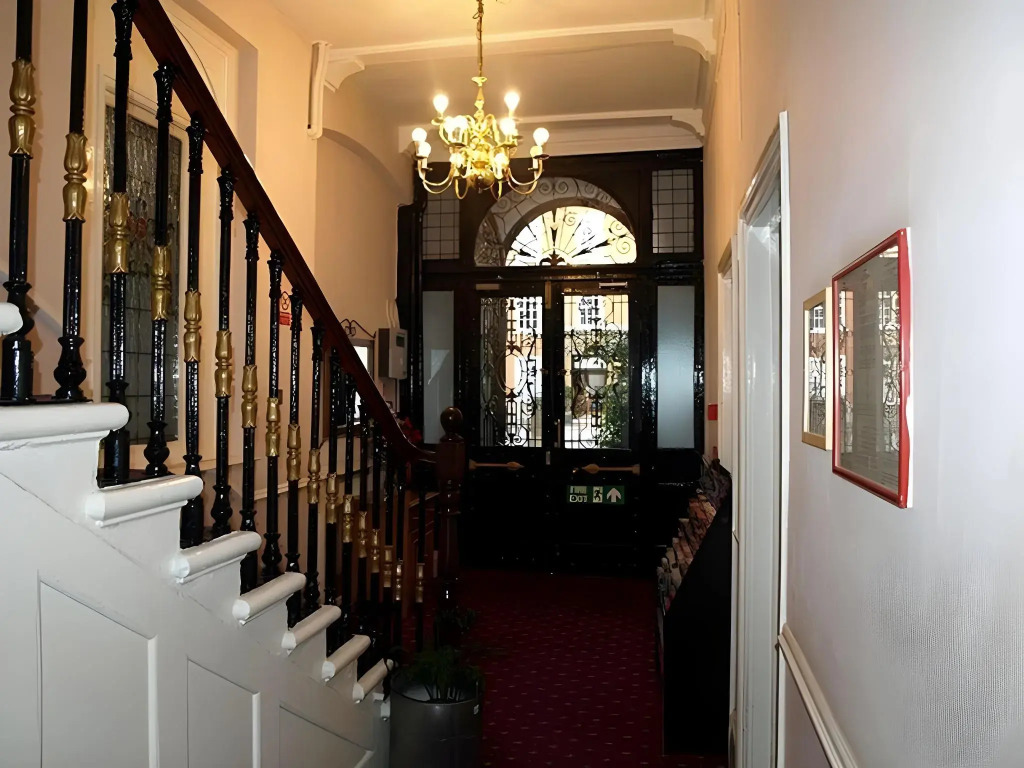 Chelsea House Hotel - B&B