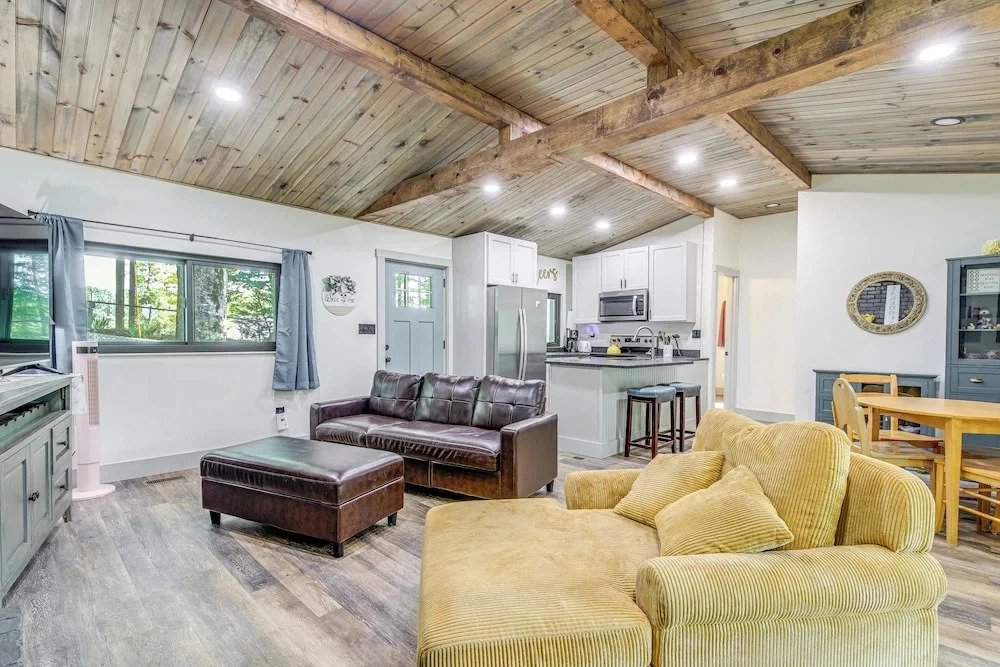 Dandridge Home on Douglas Lake w/ Hot Tub & Dock