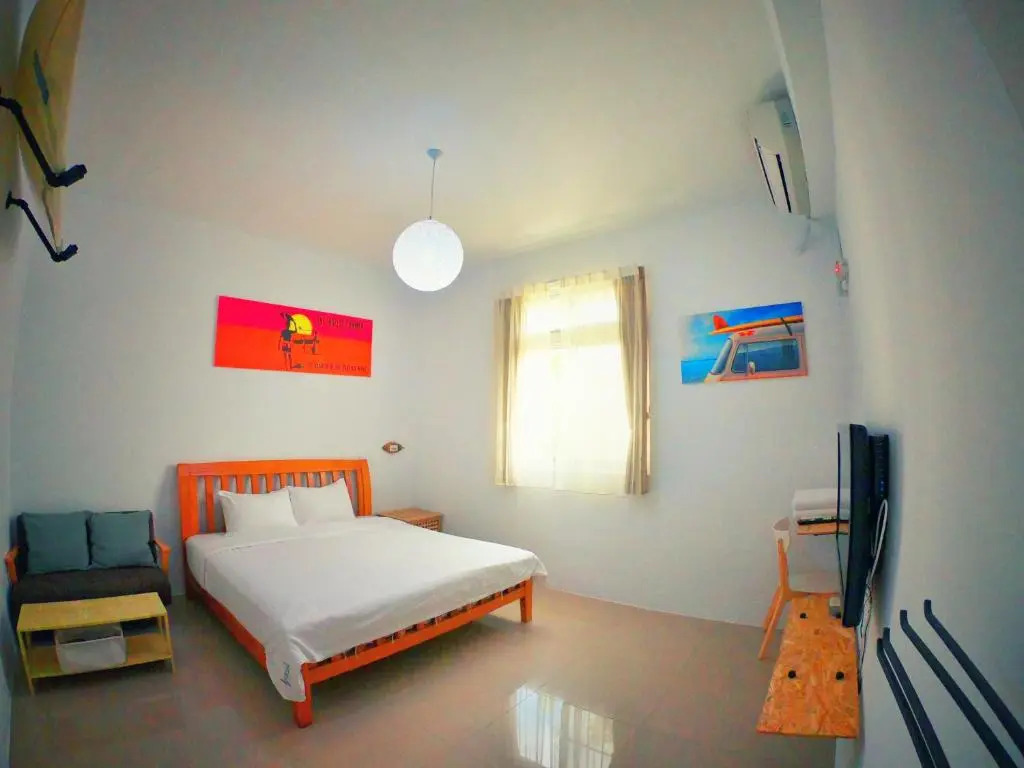 Imanuel Surfing B&B