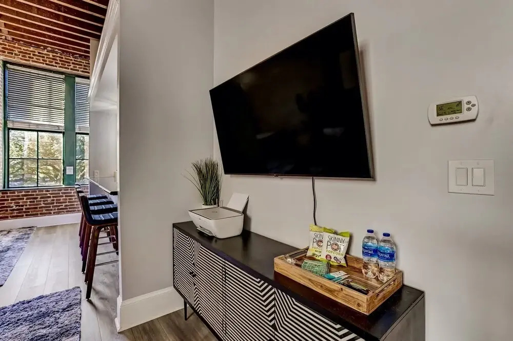West End Loft - Downtown 5 min Walk to River St, Savannah