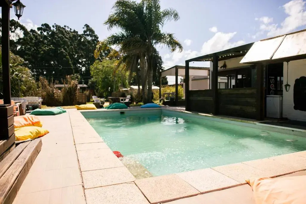 La Quinta Hostel & Suites