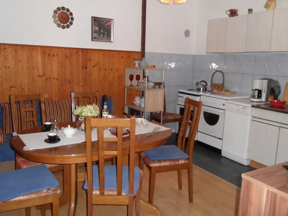 House House Klaric-perl