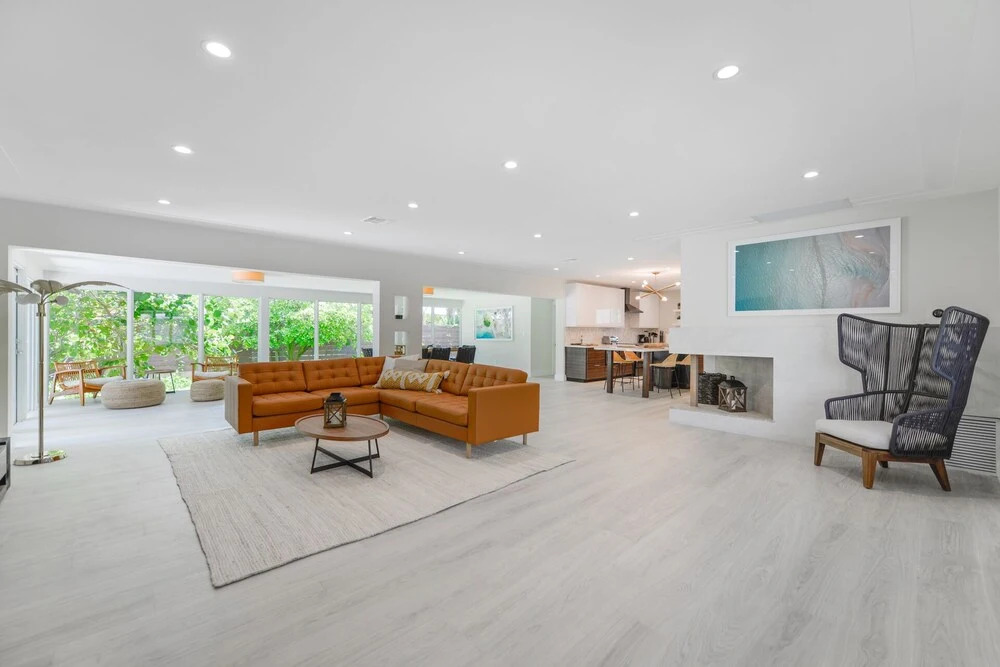 Amazing renovated home close to the Bay