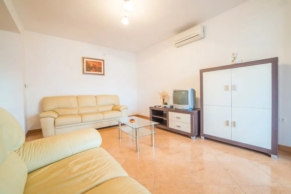 Apartment Leone / Three Bedroom