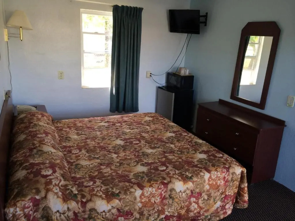 Tamiami Motel