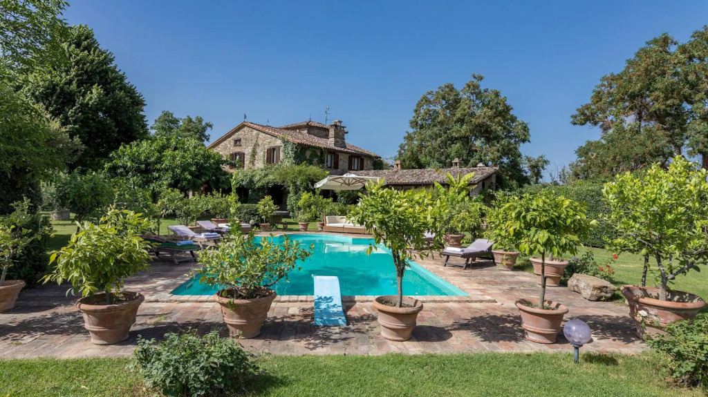 VILLA DUE VIGNE 8, Emma Villas