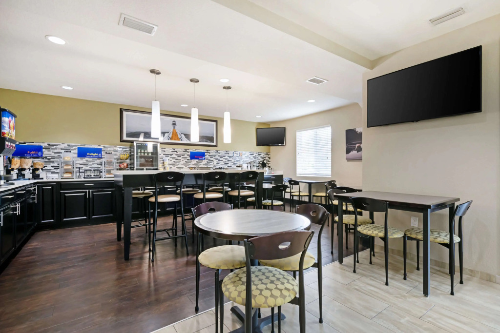 Best Western Edgewater Inn