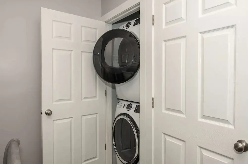 Heart of Mainstrasse Apt 2