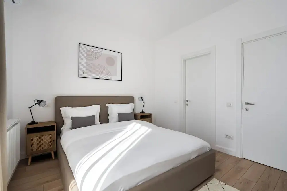 Uphome Suites