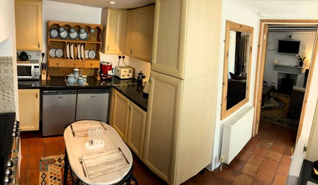 Central Boscastle studio flat