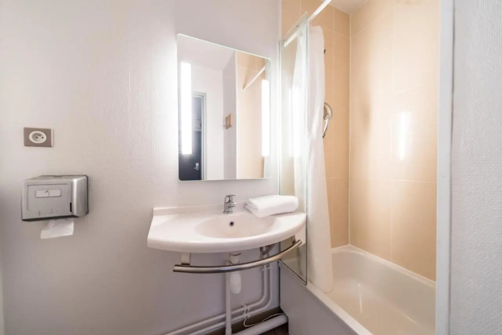 B&B HOTEL Le Mans Sud