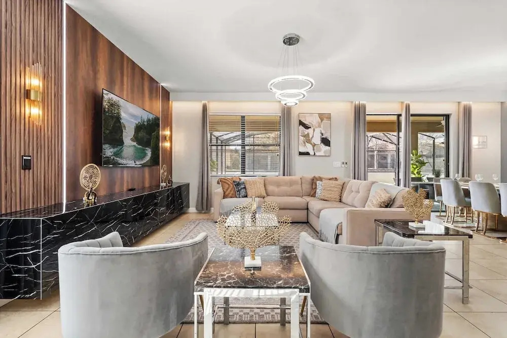 Upstay Movie-Themed Villa for 22 at ChampionsGate