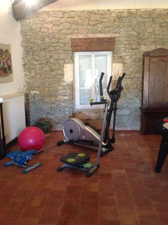 Olonzac. Chambres d hôtes avec piscine