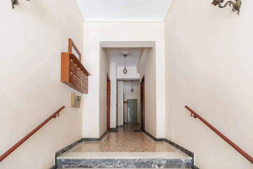 Les Nuances de Blue 1-BR Apt in Athens