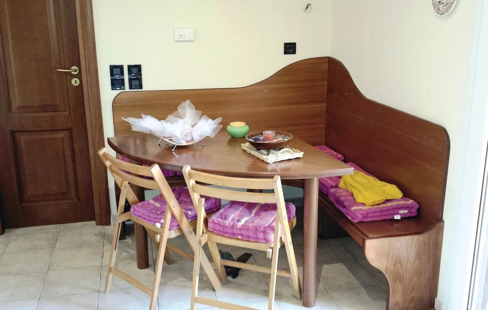 Nice Home In Plativola Aggrethym