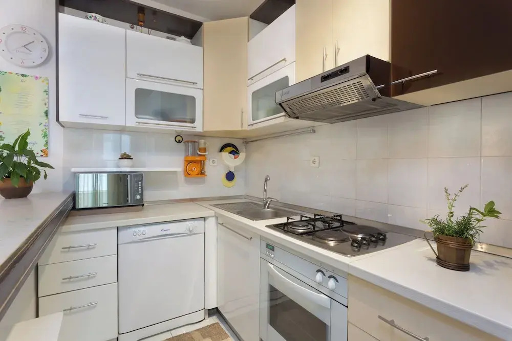 Arca, Apartment With Sea View And Free Parking