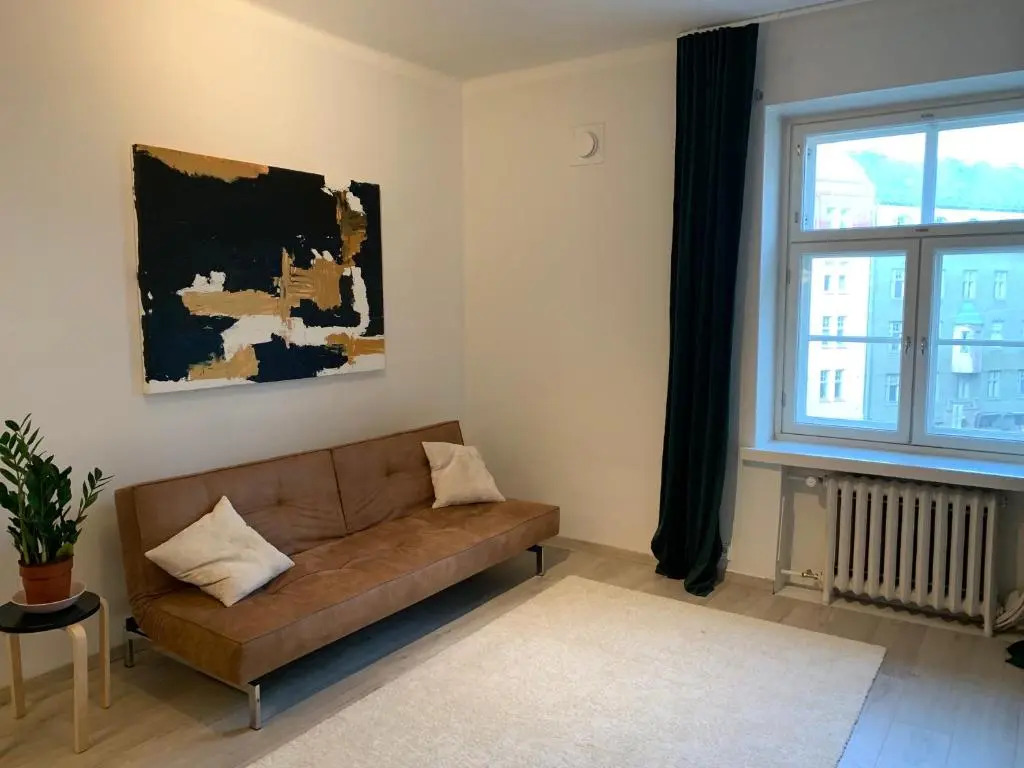 Freda Residence 2