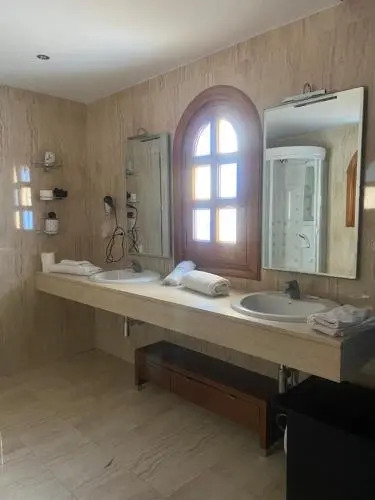 16:9 Los Molinos Suites