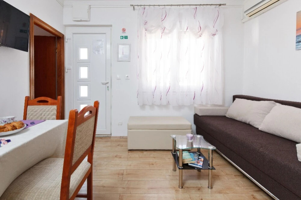 Tihi Val Apartments
