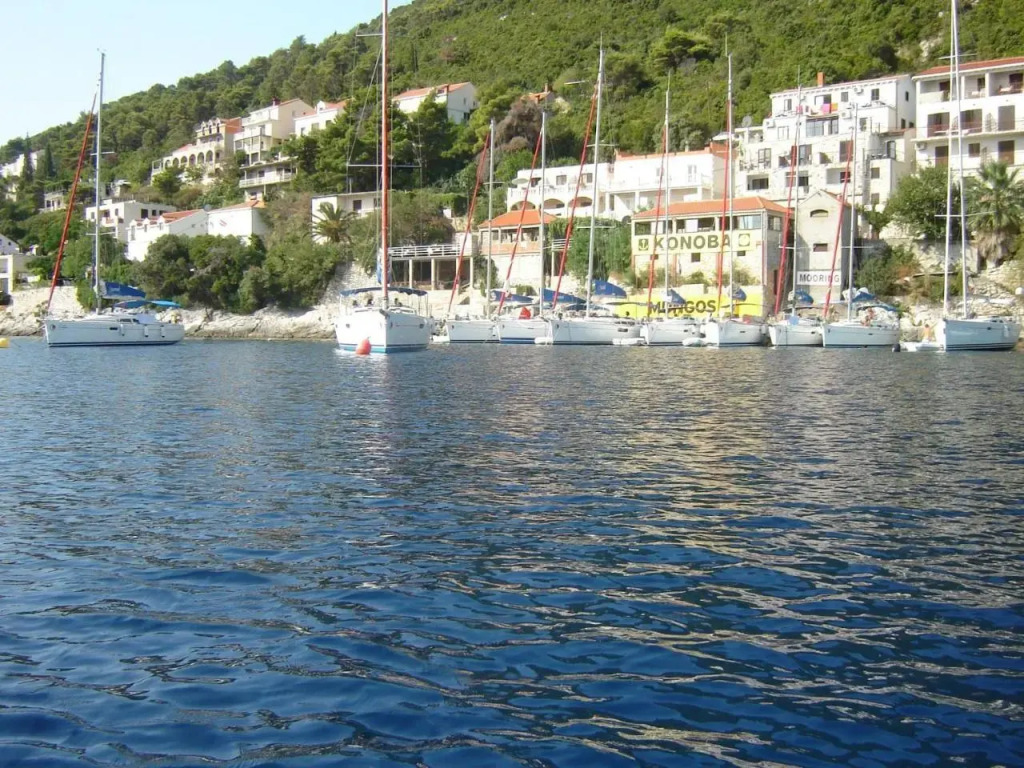 Apartments "Villa Mungos" Sobra