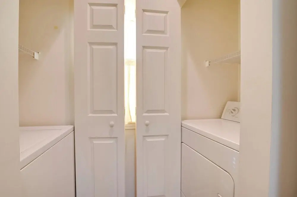 Cozy Condo w/ Golf Course View: 4 Mi to Shore!