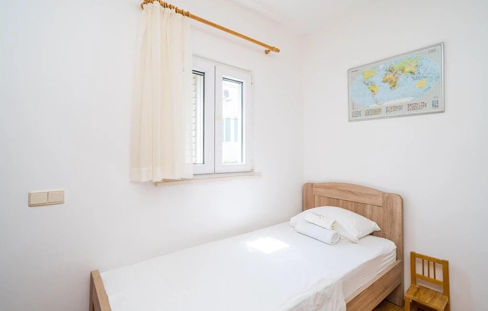 Stunning Apartment in Mlini With 2 Bedrooms and Wifi