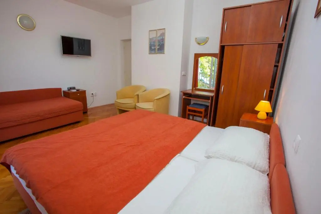 Apartments Ankora