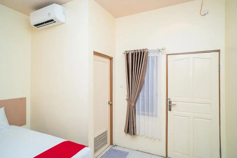 RedDoorz Syariah near Taman Siring 2