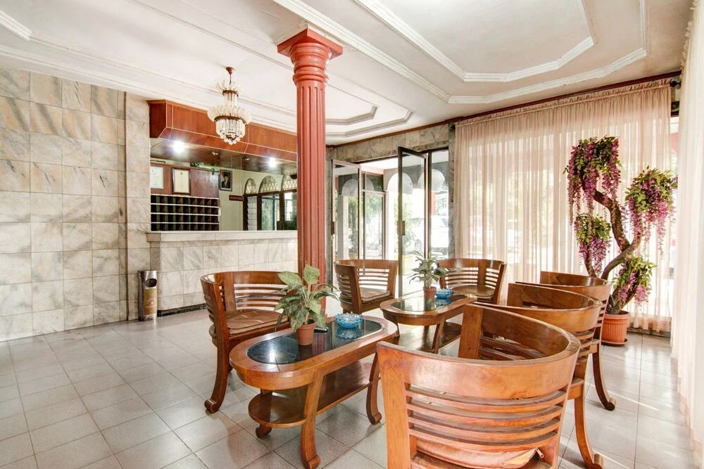 OYO 2690 Hotel Tampan