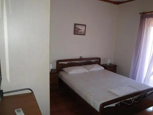 Paschos Rooms