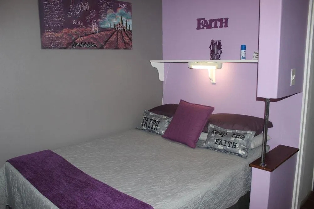 PhysEQFiT Guesthouse