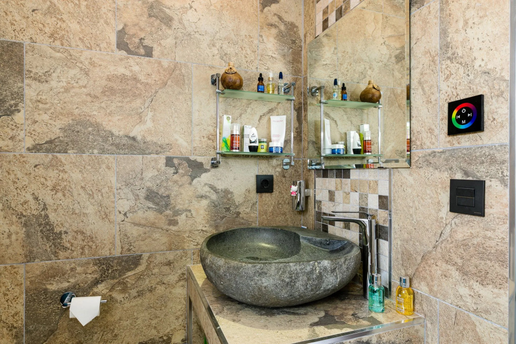 3 Bedrooms Luxury Penthouse with views. THE BEST LOCATION IN MALAGA