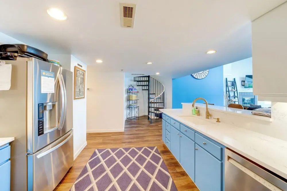 Beautiful Condo w/ Balcony on Lake Chelan!